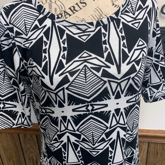 LulaRoe Julia Dress - Picture 2 of 4